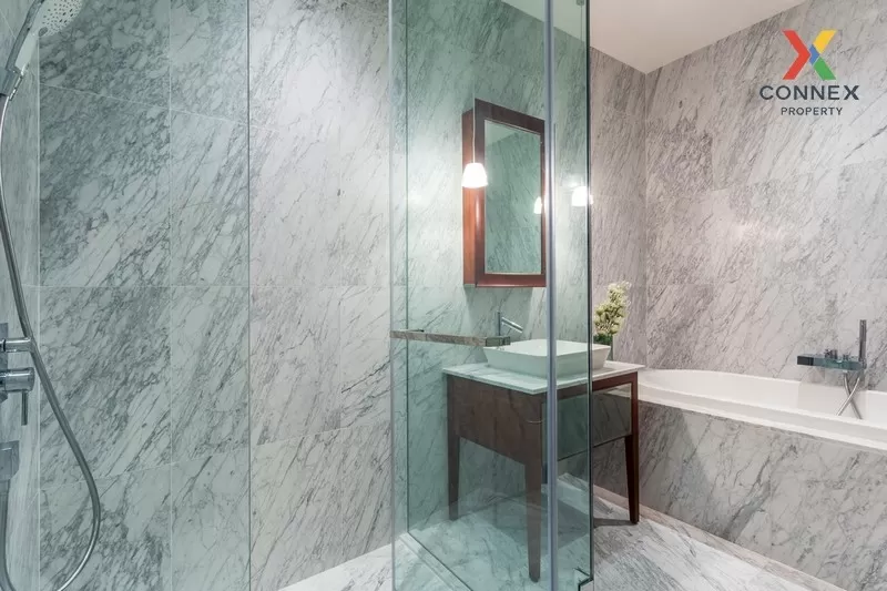 FOR SALE condo , Khun By Yoo , Duplex , high floor , BTS-Thong Lo